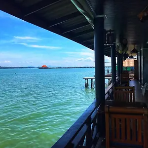 Mangrove House Lanta Old Town Guest house